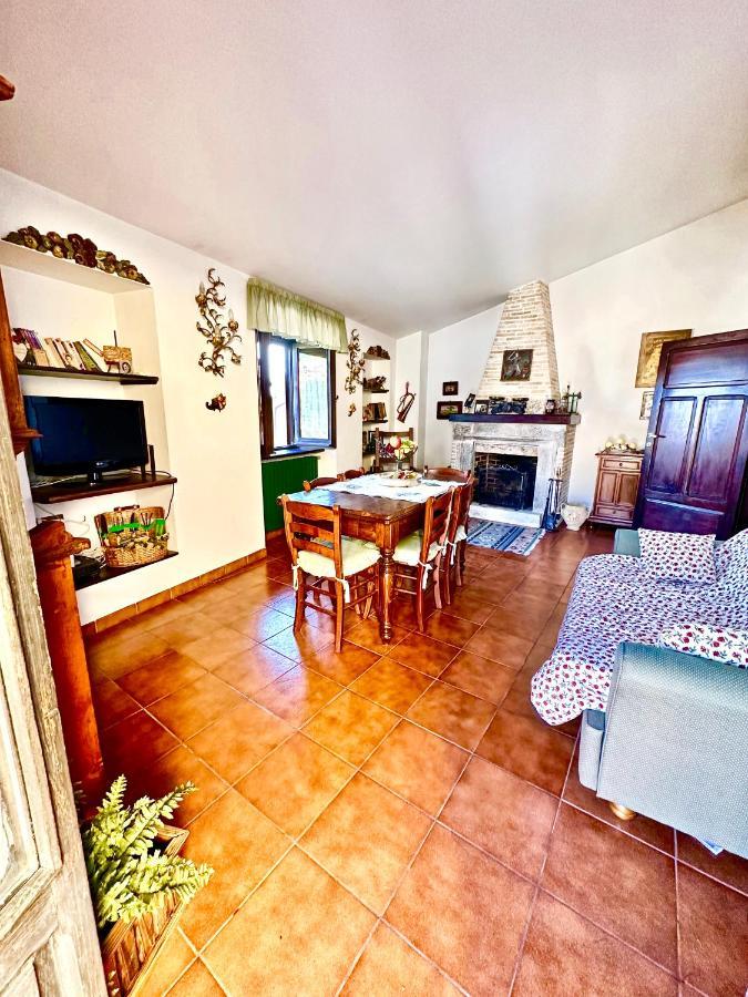 Вилла Casa San Ferrante Селано Экстерьер фото